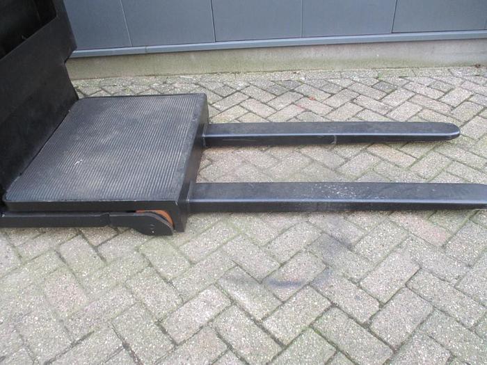 Refurbished 2017 TOYOTA OSE 100W