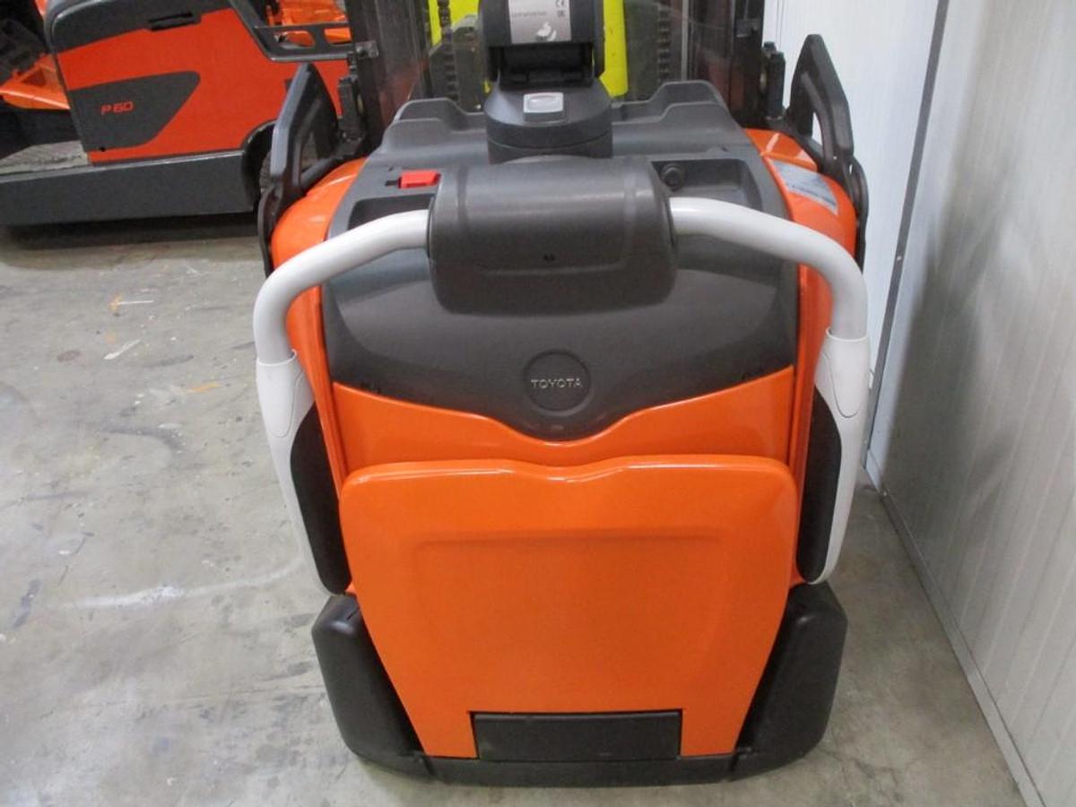 Refurbished 2021 TOYOTA SPE120 - 52