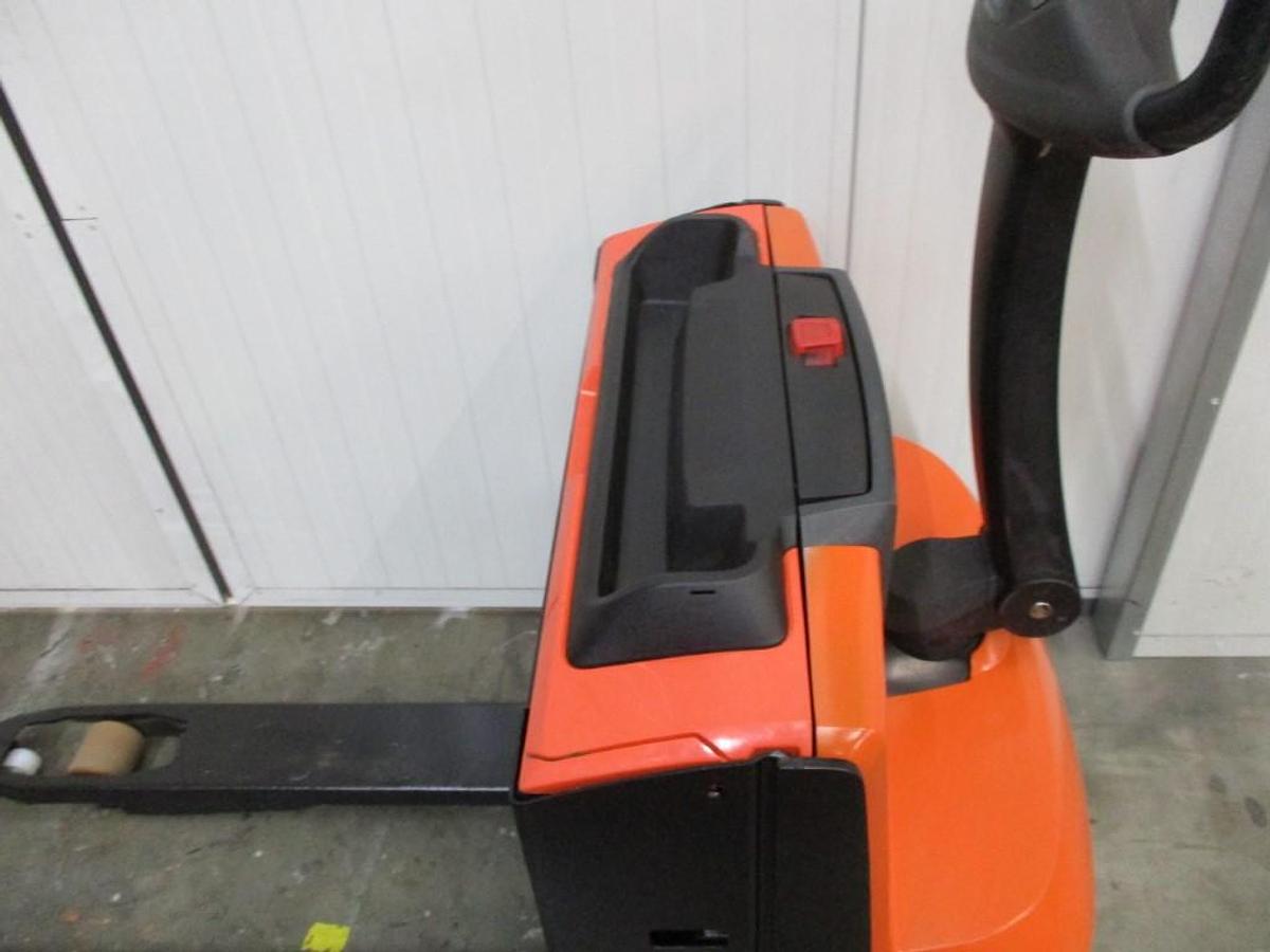 Refurbished 2016 TOYOTA BT LWE140 - 793