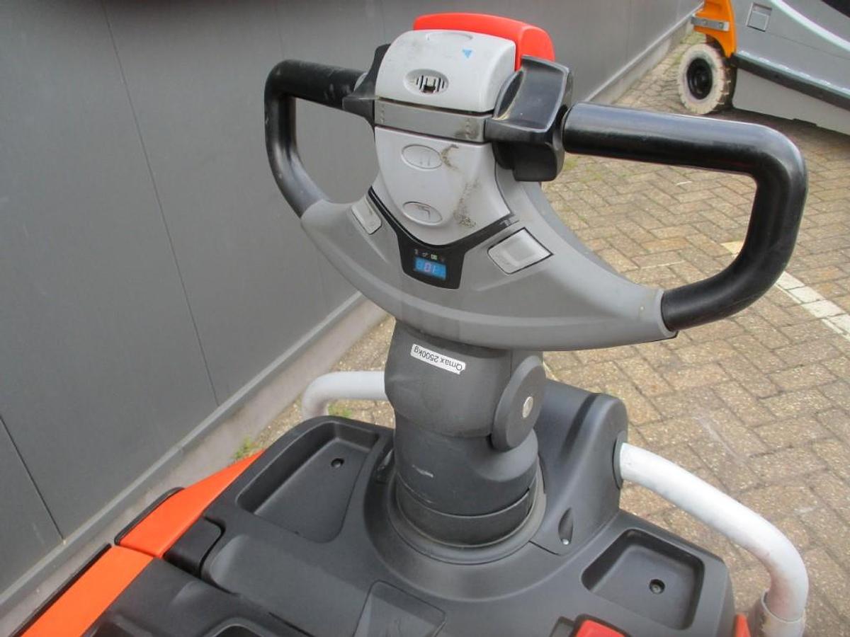 Refurbished 2019 TOYOTA LPE 250 - 2056