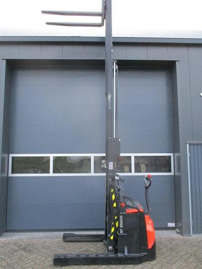 Refurbished 2018 TOYOTA SWE 120XR