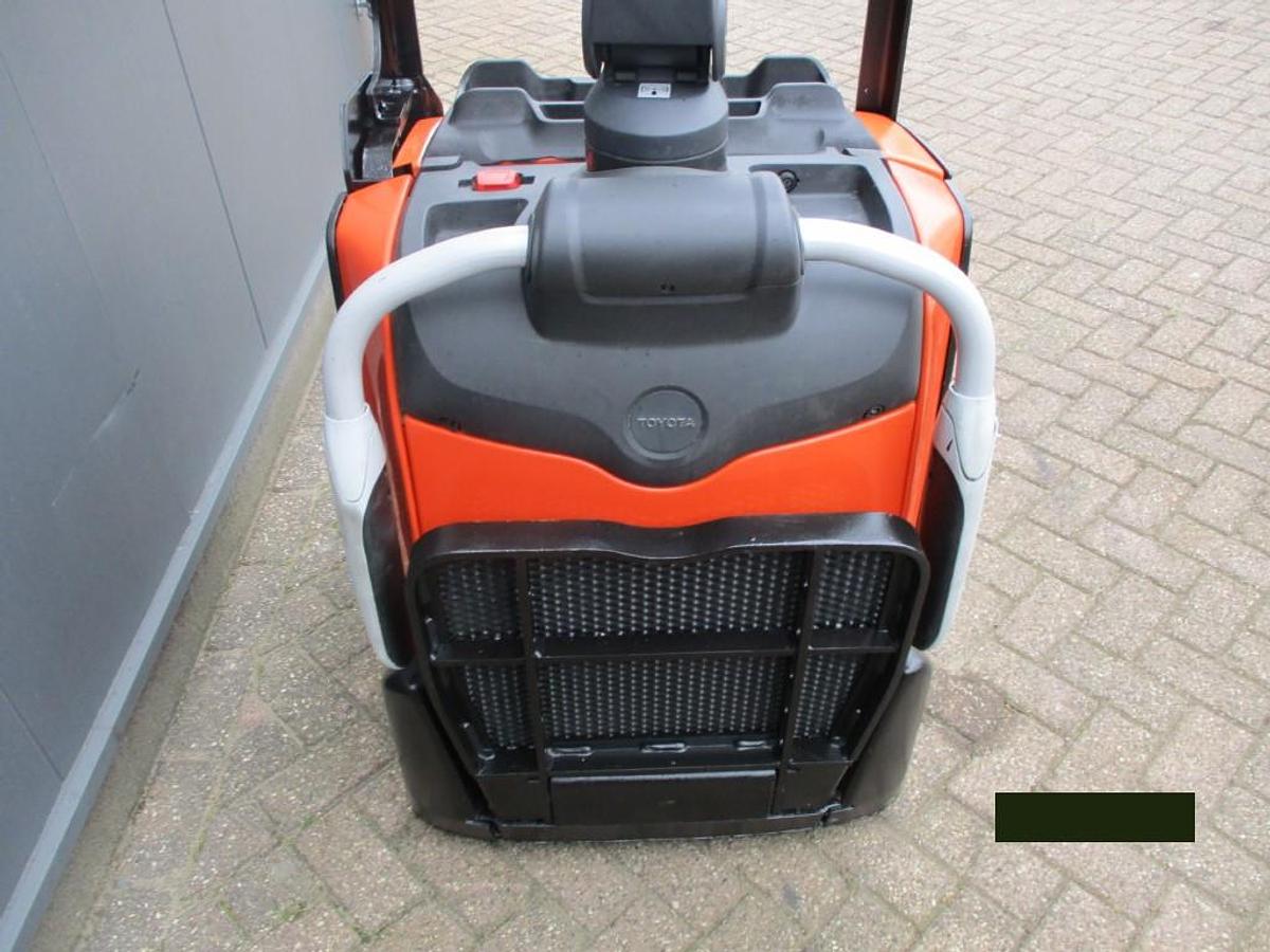 Refurbished 2021 TOYOTA LPE200 - 2093