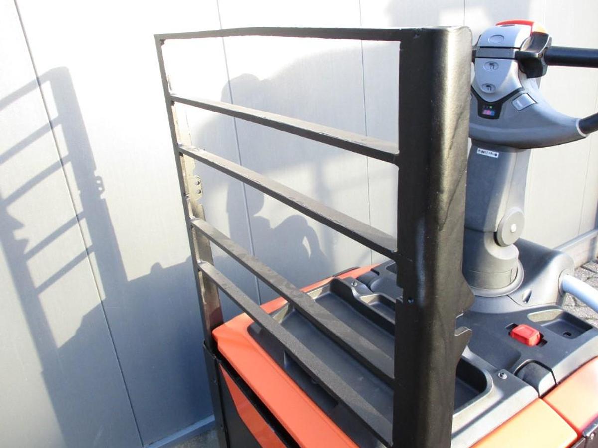 Refurbished 2018 TOYOTA LPE250 - 2555