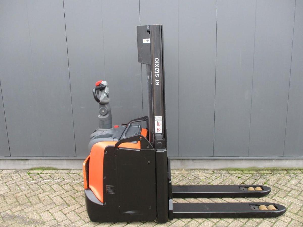 Refurbished 2016 TOYOTA SPE120L