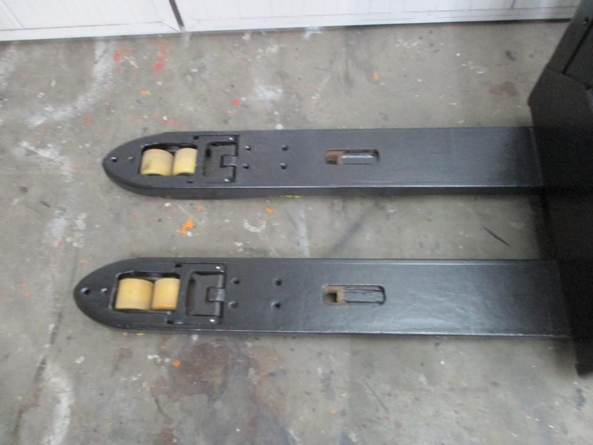 Refurbished 2015 TOYOTA BT LPE200 - 675