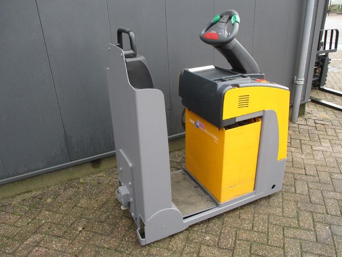 Refurbished 2017 Jungheinrich  EZS130 - 8236