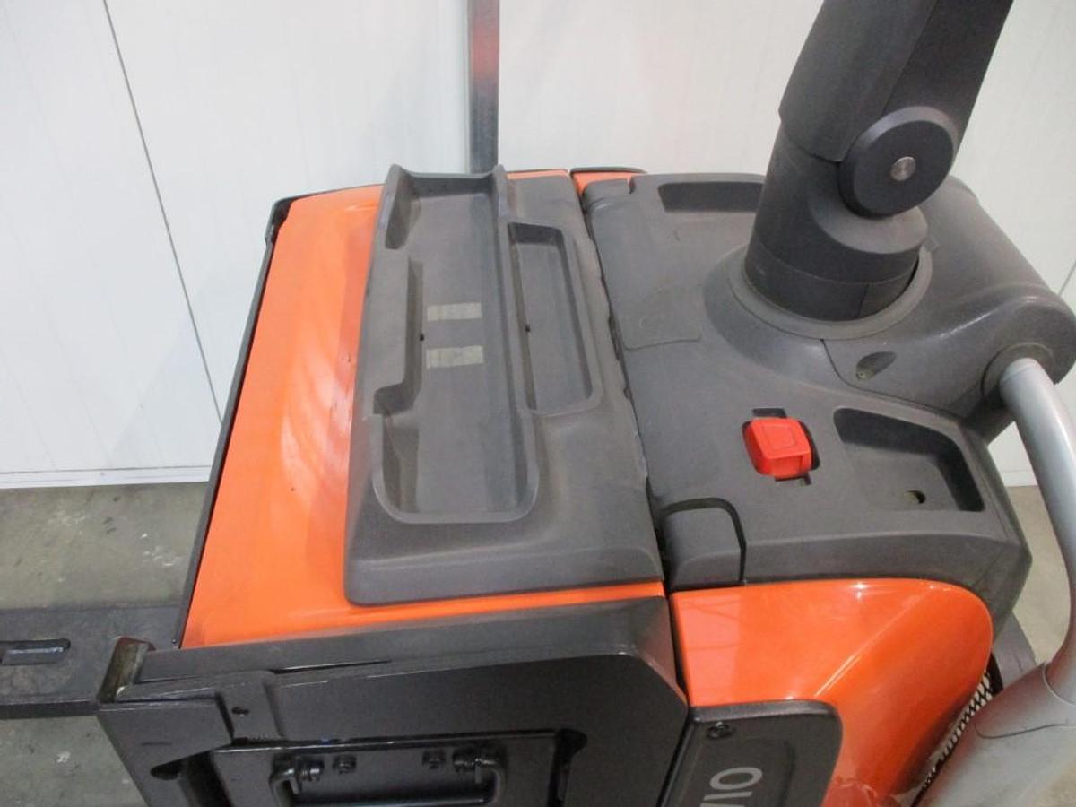 Refurbished 2019 TOYOTA LPE200 - 2146