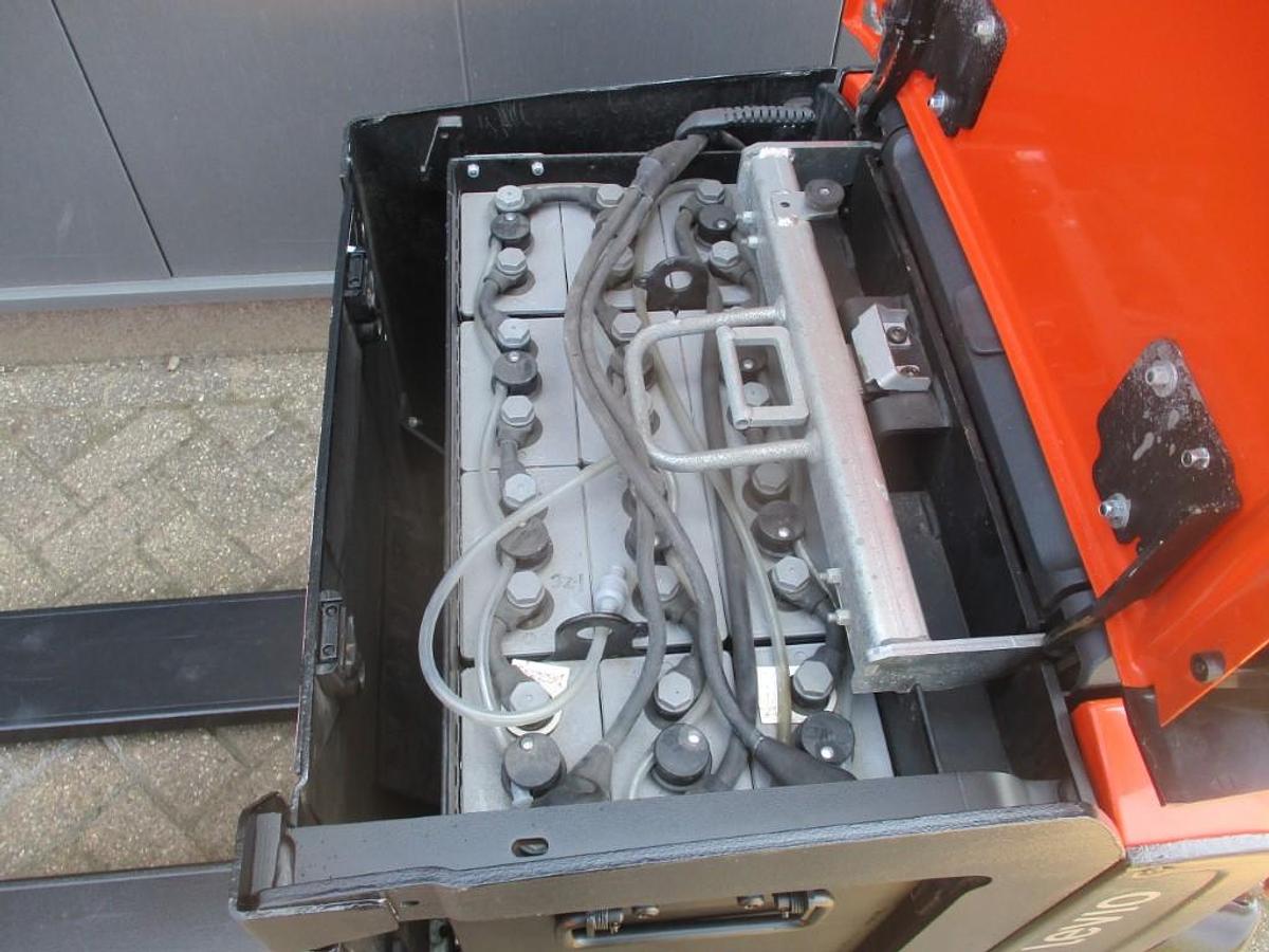 Refurbished 2020 TOYOTA LPE 250 - 2441