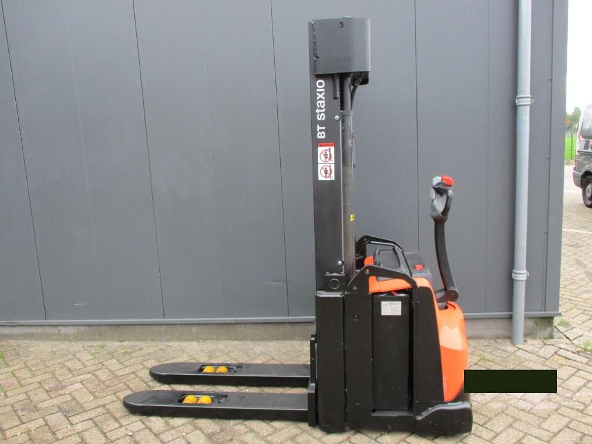 Refurbished 2019 TOYOTA SWE160L triplex - 2348