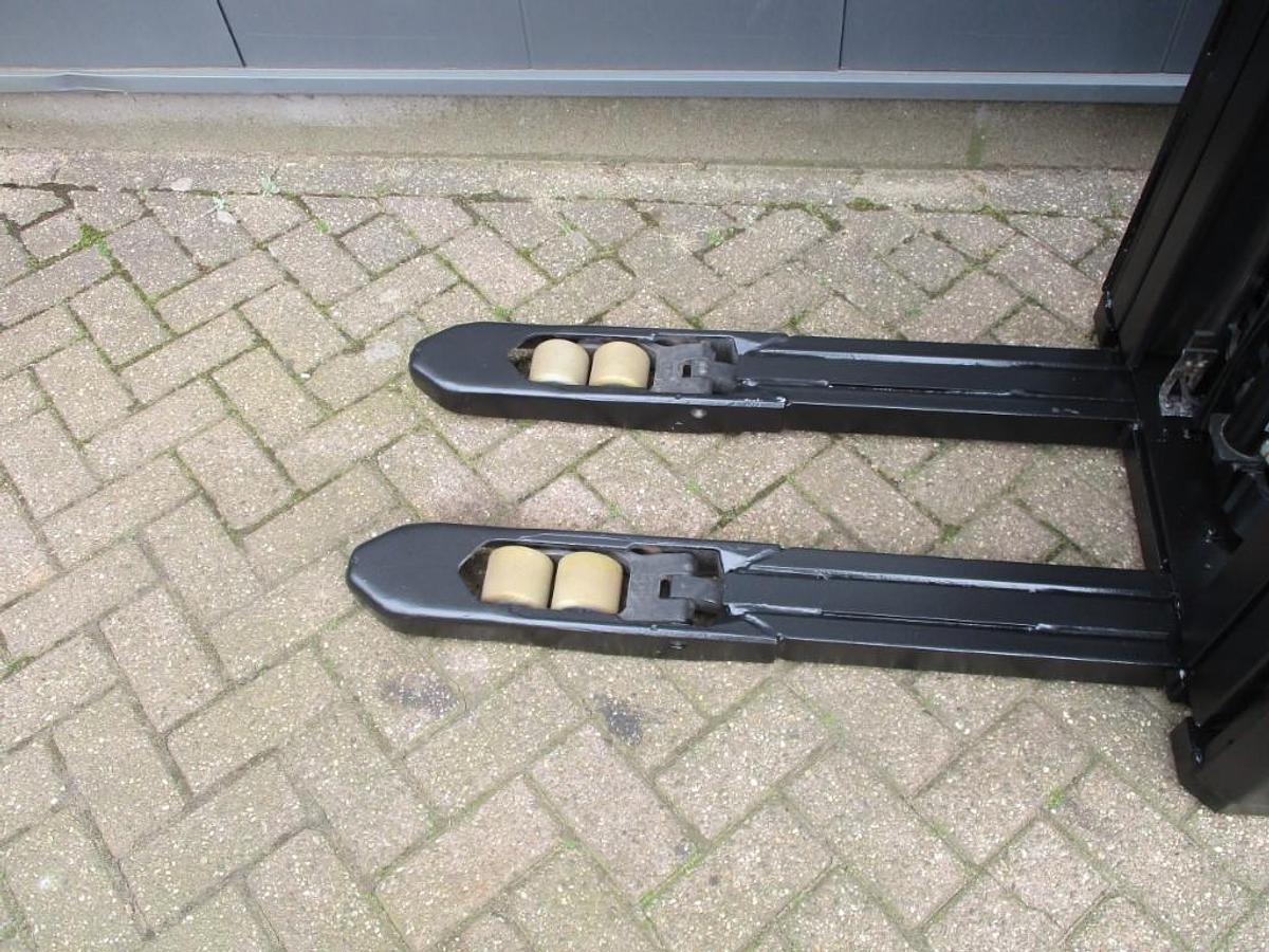 Refurbished 2019 TOYOTA SWE140L triplex - 2161