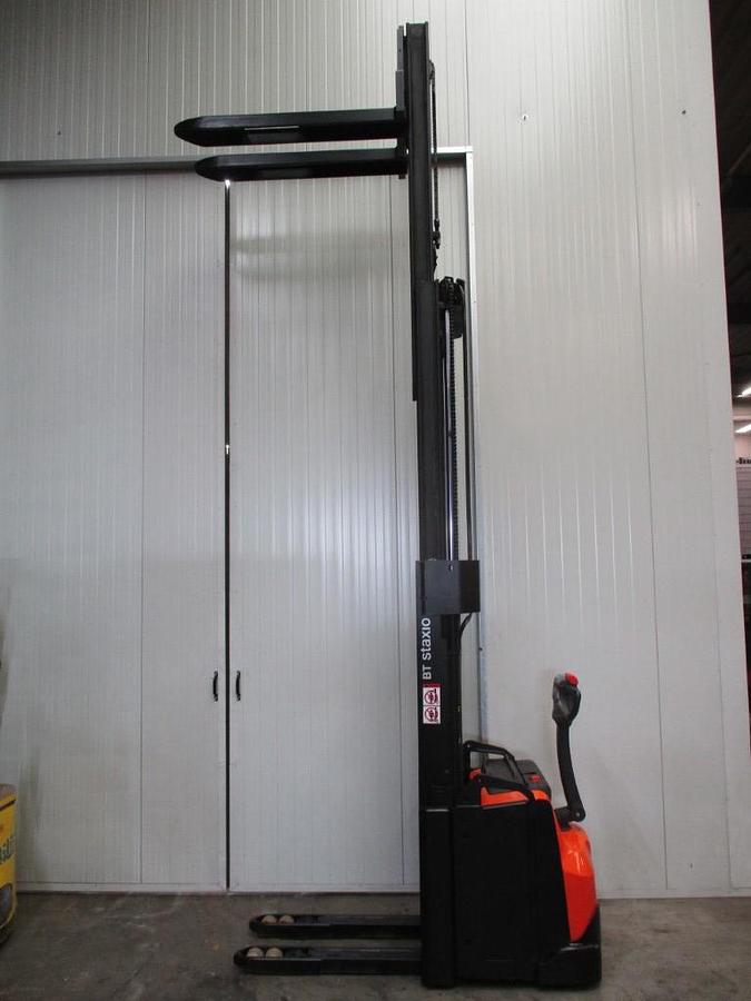 Refurbished 2017 TOYOTA SWE 145 triplex - 2256