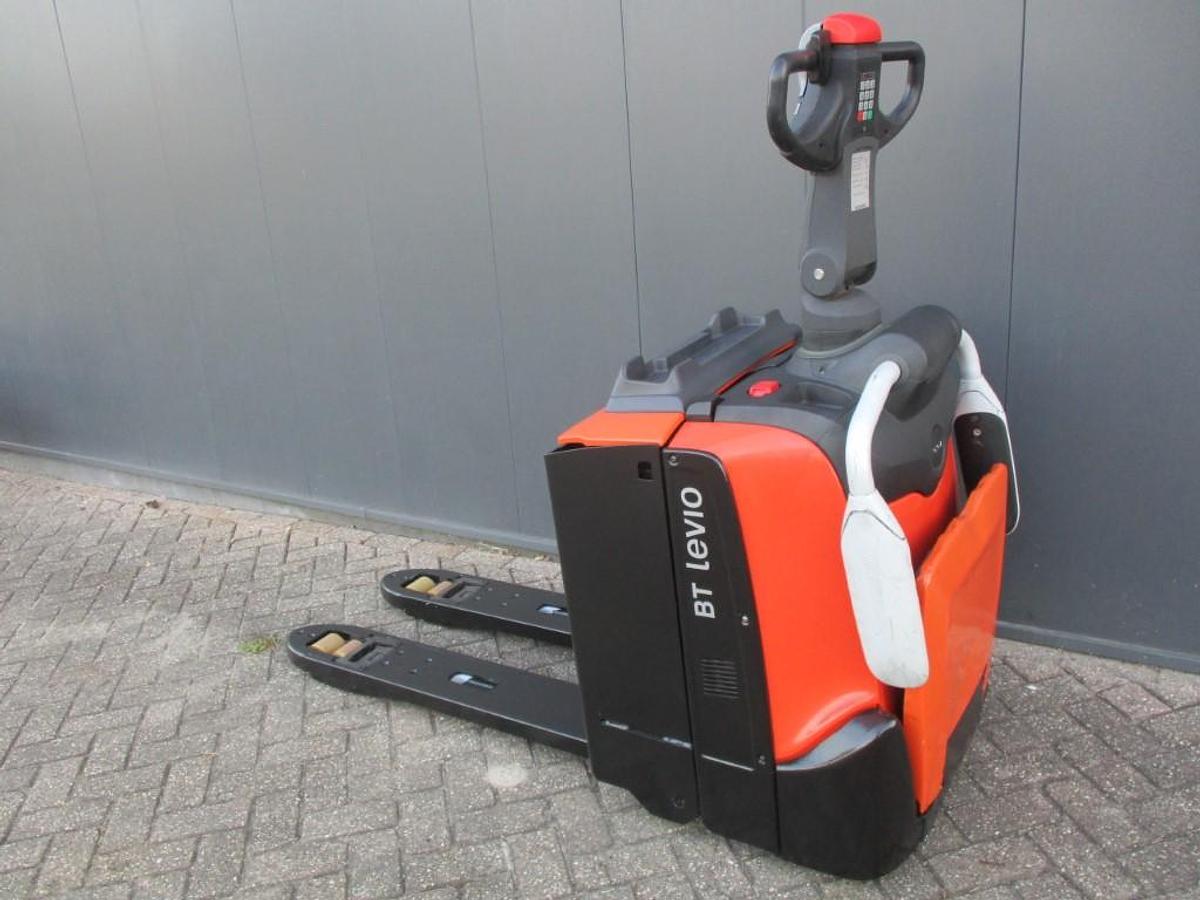 Refurbished 2019 TOYOTA LPE200 - 2214