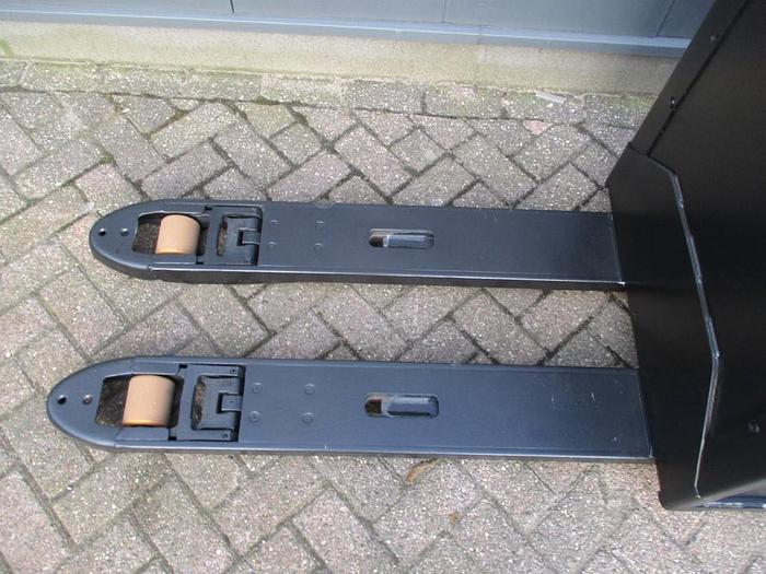 Refurbished 2018 TOYOTA LPE 200 - 2309