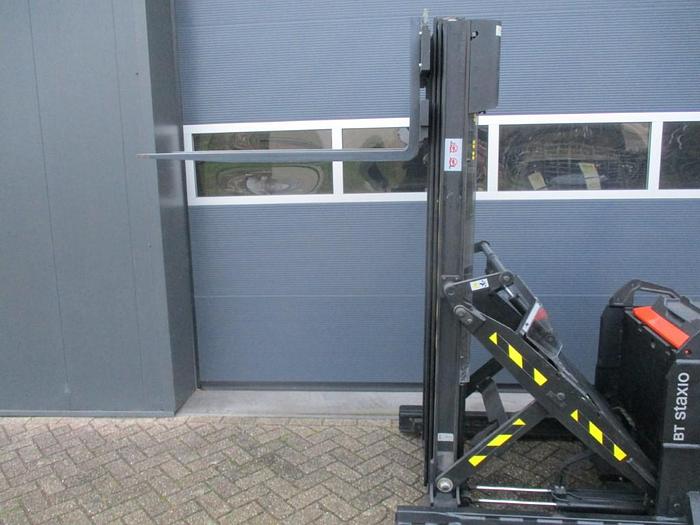 Refurbished 2018 TOYOTA SWE 120XR