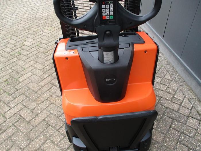 Refurbished 2017 TOYOTA SWE 120 - 1379