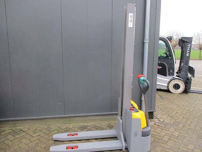 Refurbished 2017 Jungheinrich EJC M10