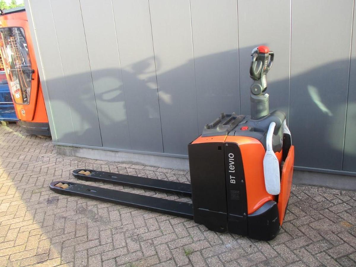 Refurbished 2016 TOYOTA BT LPE200 - 2368