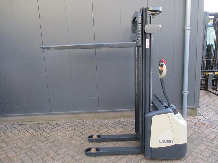 Refurbished 2005 Crown WF 3000-1.0 TL - 1878