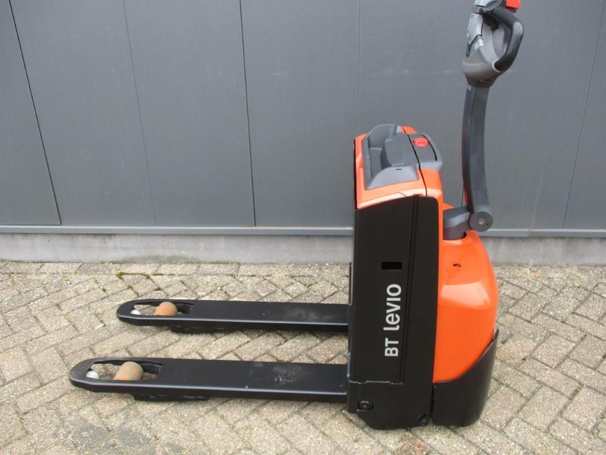 Refurbished 2016 TOYOTA LWE160 - 777