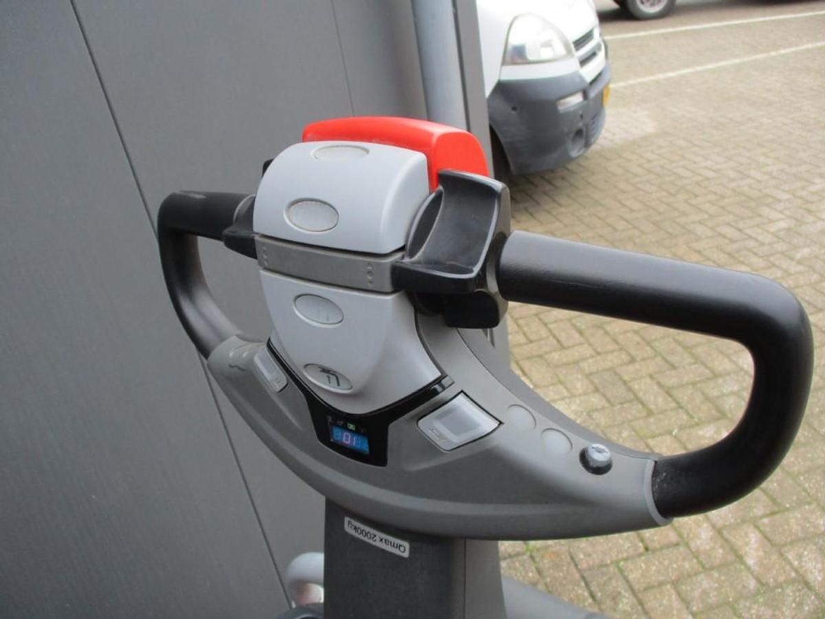 Refurbished 2020 TOYOTA LPE200 - 1778