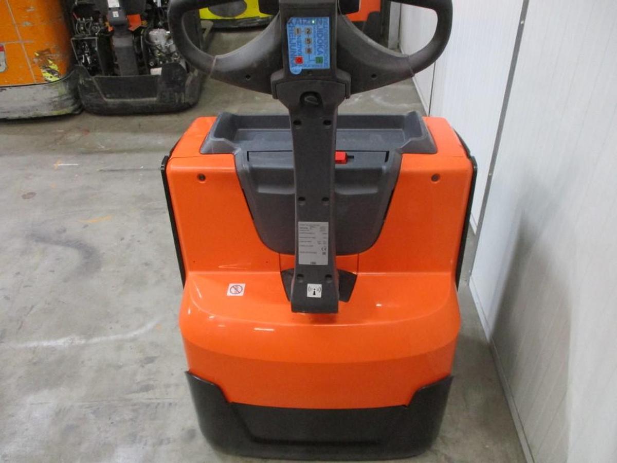 Refurbished 2021 TOYOTA LWE200 - 584