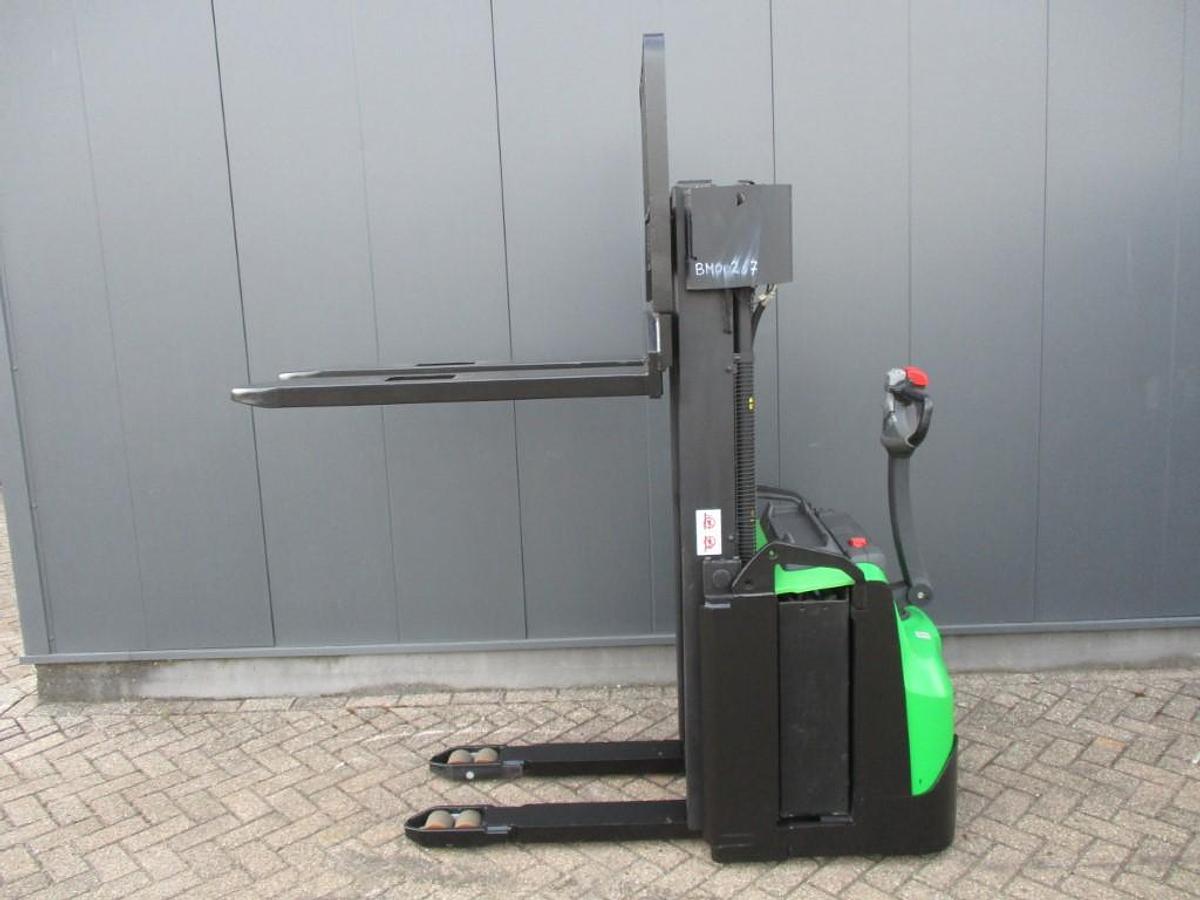Refurbished 2018 CESAB S212 triplex - 2135
