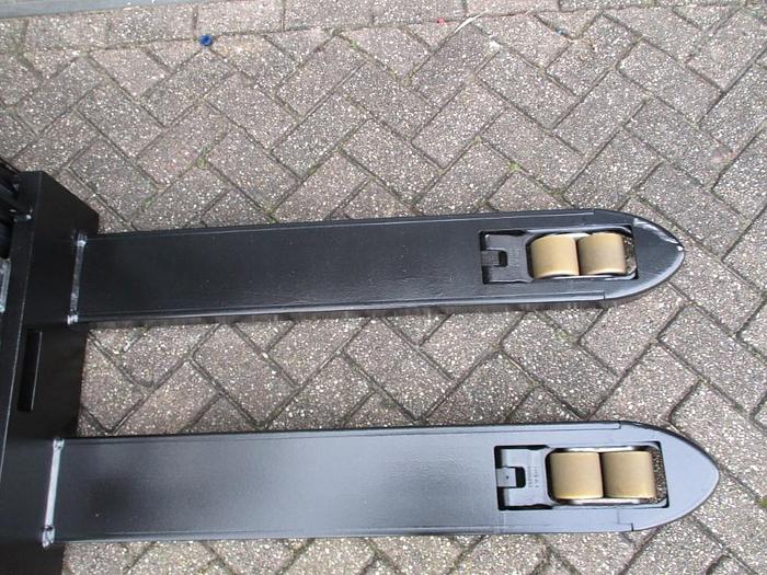 Refurbished 2020 TOYOTA SPE 160L - 3722