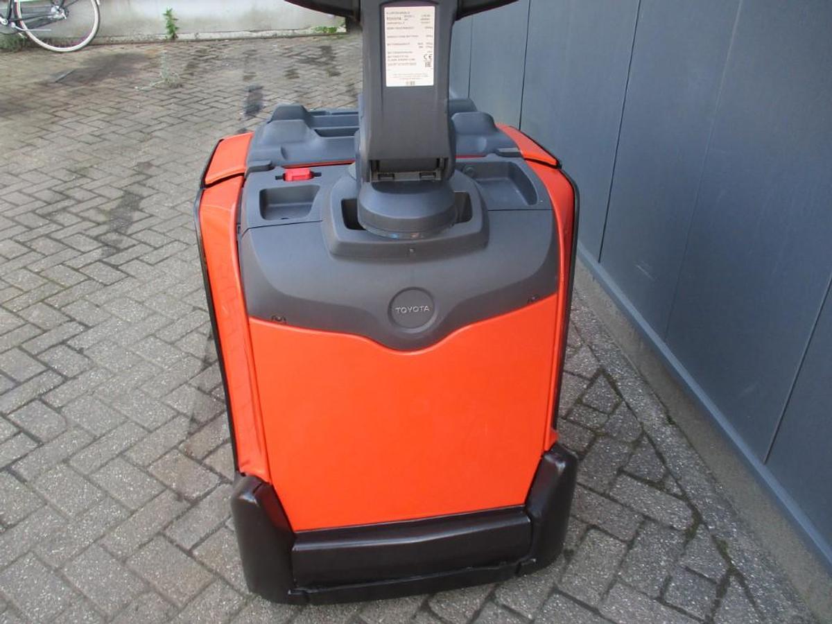 Refurbished 2021 TOYOTA LPE 250- 885