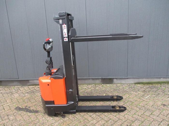 Used 2008 BT SWE 120