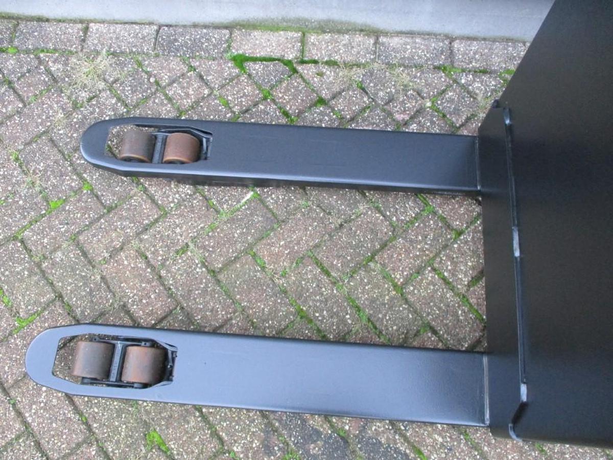 Refurbished 2017 TOYOTA LWE160 - 867