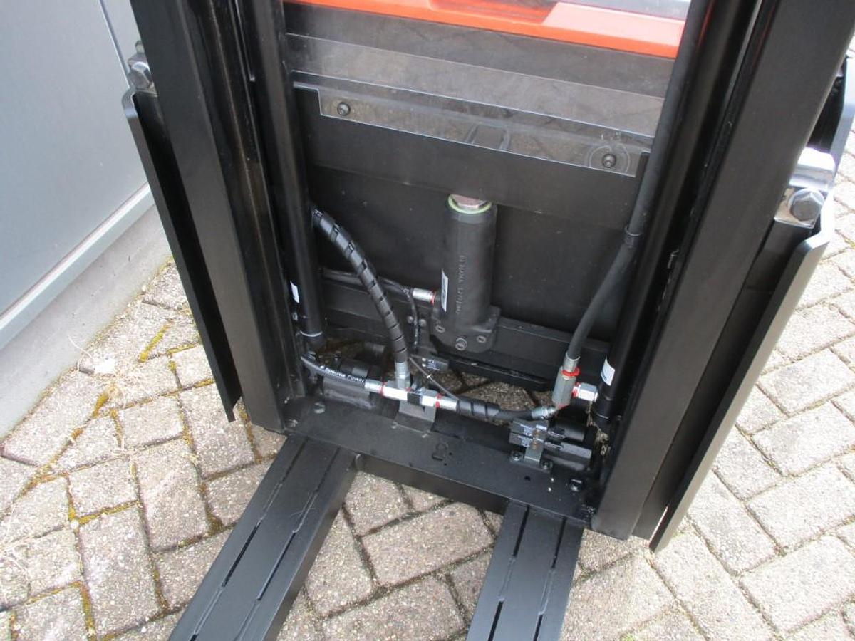 Refurbished 2018 TOYOTA SWE140L - 560