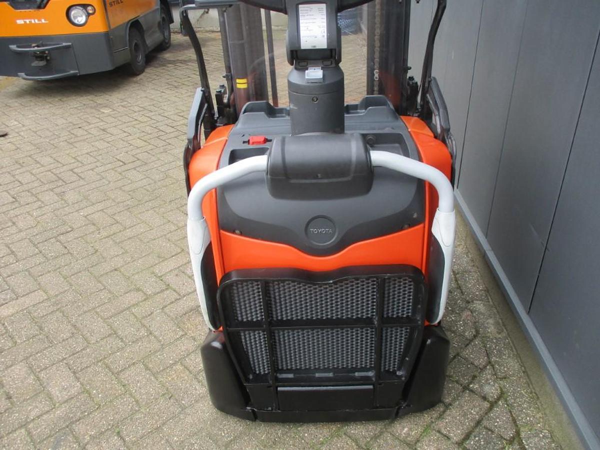 Refurbished 2019 TOYOTA SWE140L triplex - 2161