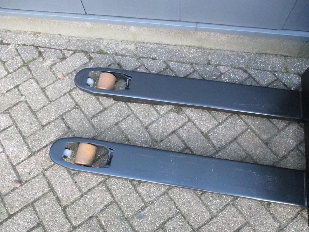 Refurbished 2019 TOYOTA LWE160 - 444