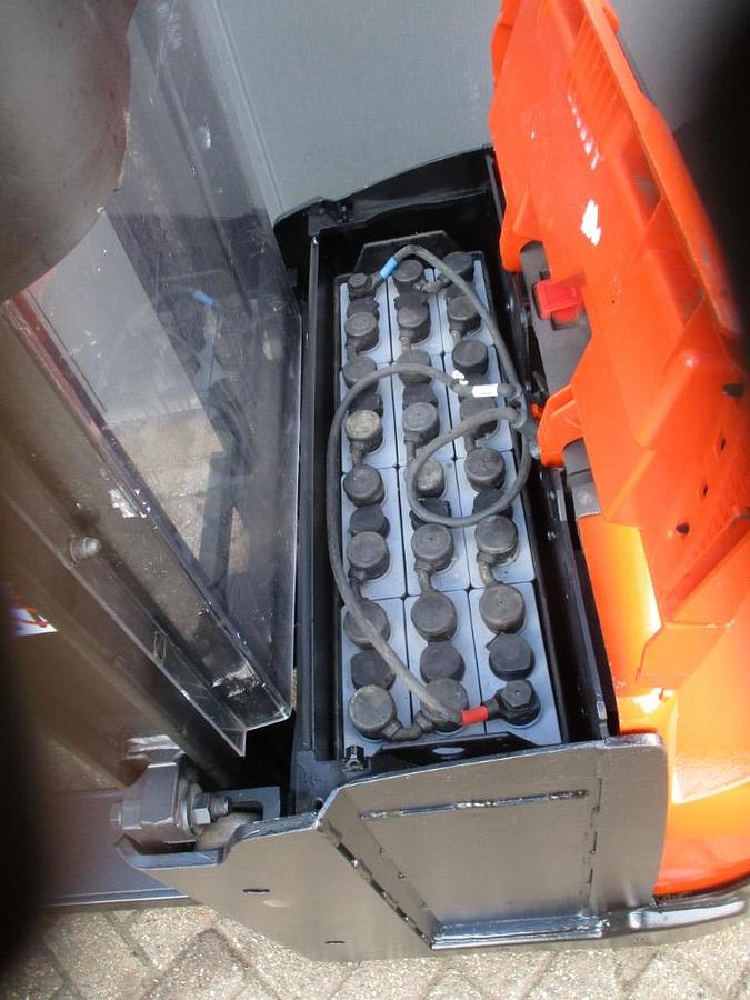 Refurbished 2018 TOYOTA SWE 200D - 1448