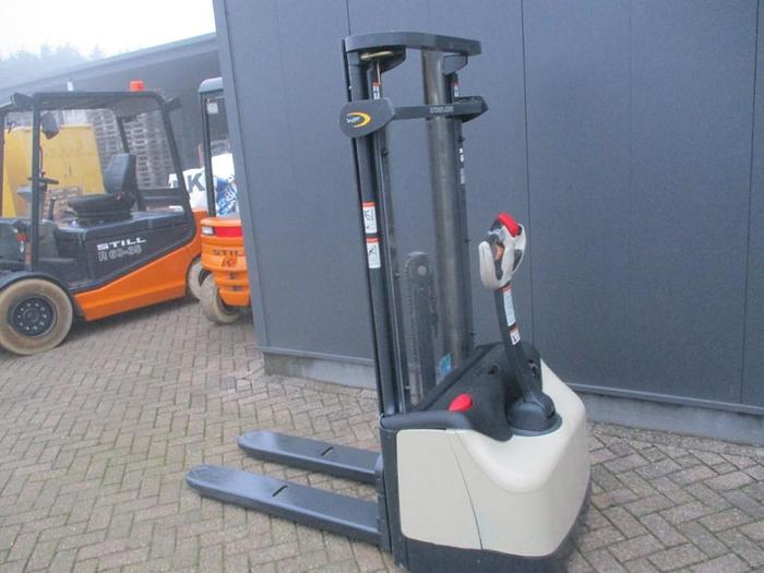 Refurbished 2010 Crown WF 3000-1.0 TL