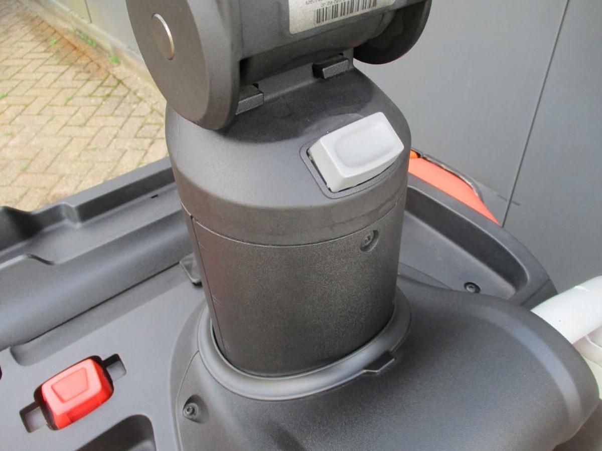 Refurbished 2017 BT LPE 200 - 2216