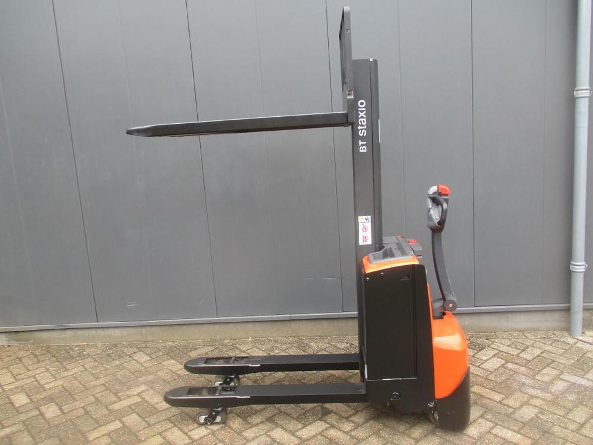 Refurbished 2018 TOYOTA SWE 080L - 66