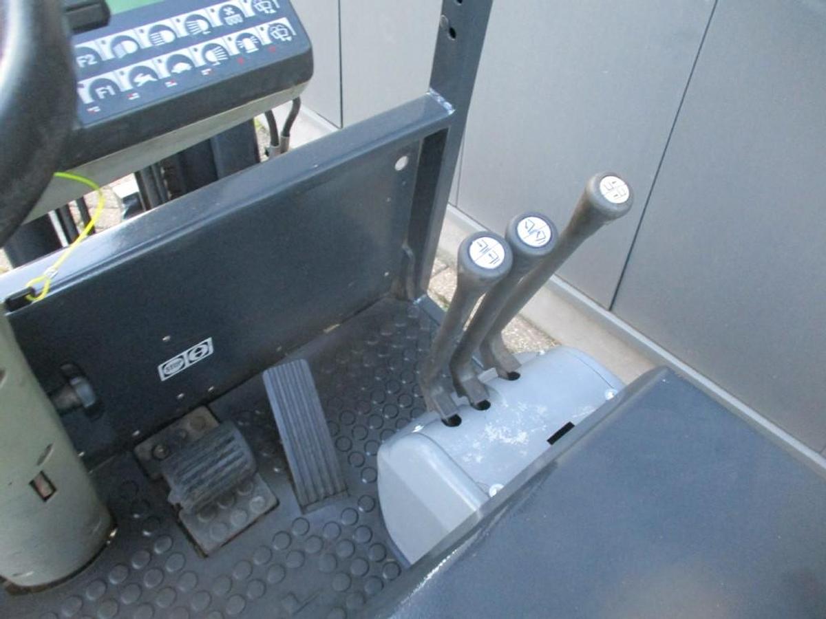 Refurbished 2003 STILL R 20-15 - 11167