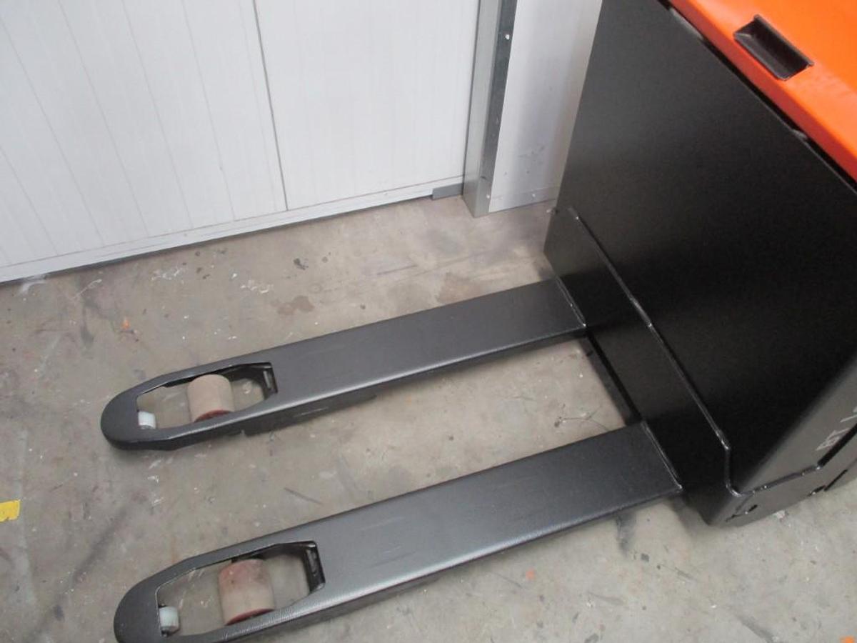 Refurbished 2019 TOYOTA BT LWE140 - 709