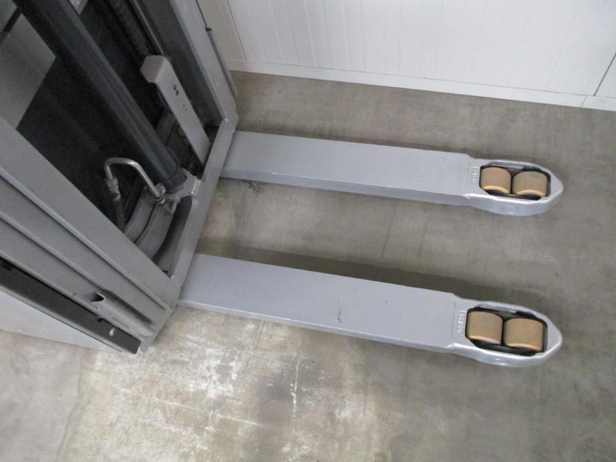 Refurbished 2019 STILL EXV 16 triplex - 463