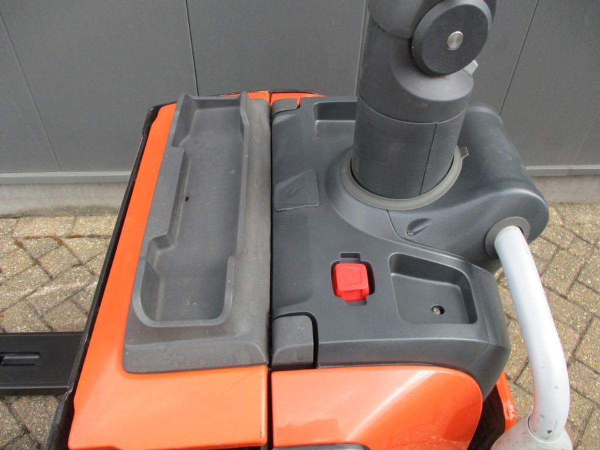 Refurbished 2020 TOYOTA LPE200 - 1975