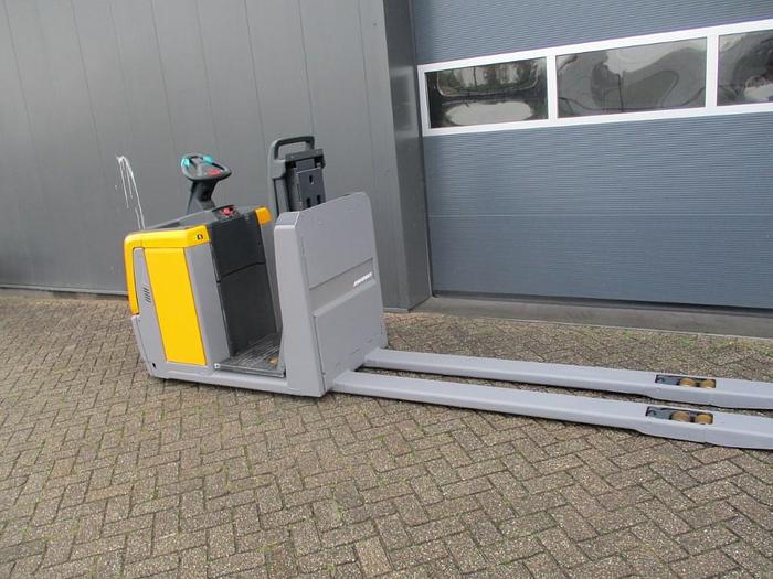 Refurbished 2016 Jungheinrich ECE 225 HP
