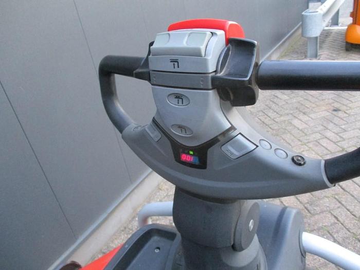 Refurbished 2017 TOYOTA SPE 160L - 3338