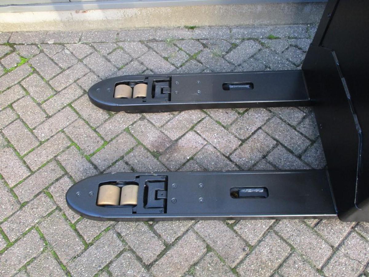 Refurbished 2018 TOYOTA LPE250 - 2555