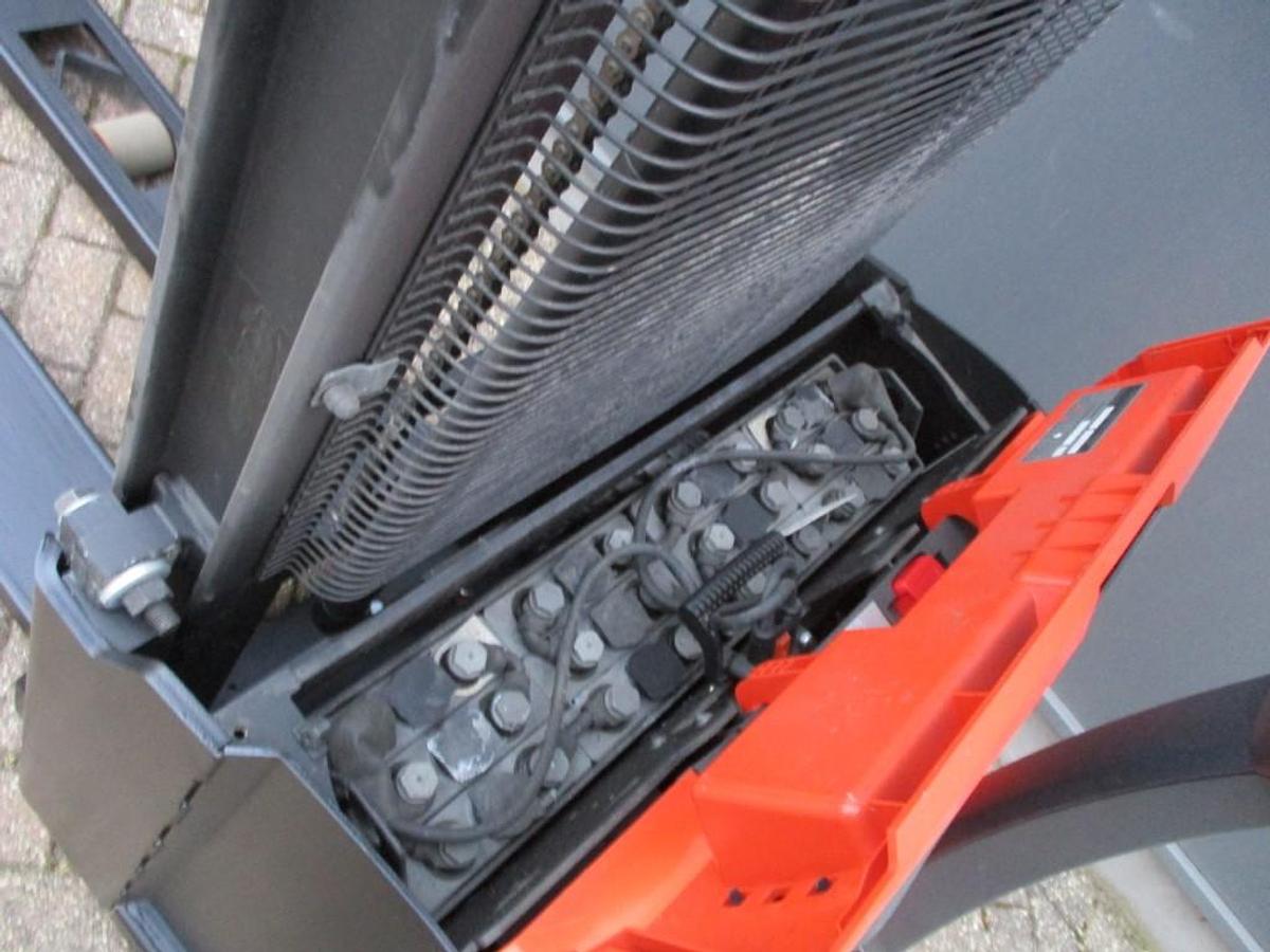 Refurbished 2019 TOYOTA SWE100 - 18