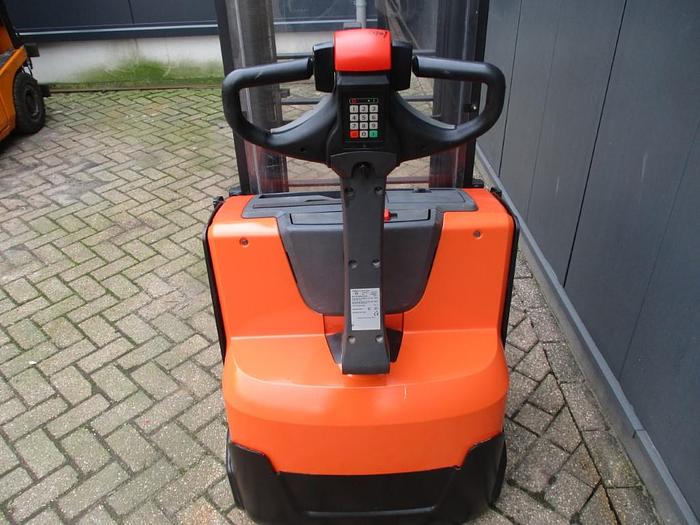 Used 2016 BT SWE120L