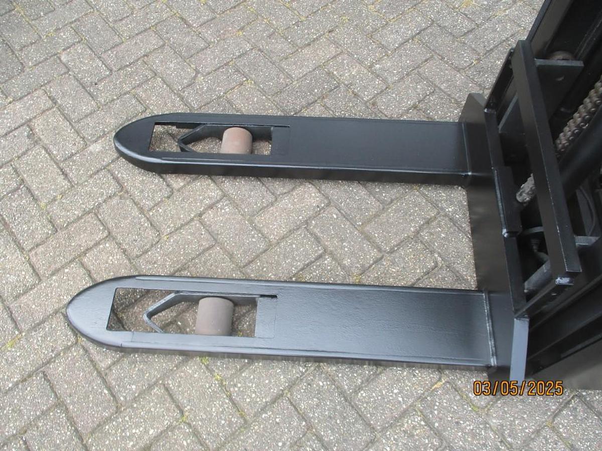 Refurbished 2017 TOYOTA SWE 120 - 1518