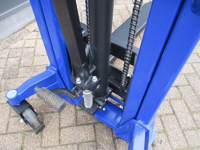 Nieuw 2022 Hanselifter-Everlift-SYC1025G- NEW te koop in Veen, Nederland