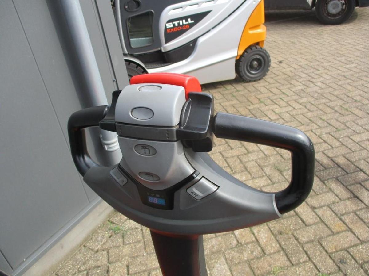 Refurbished 2015 TOYOTA BT SWE 080L - 1120