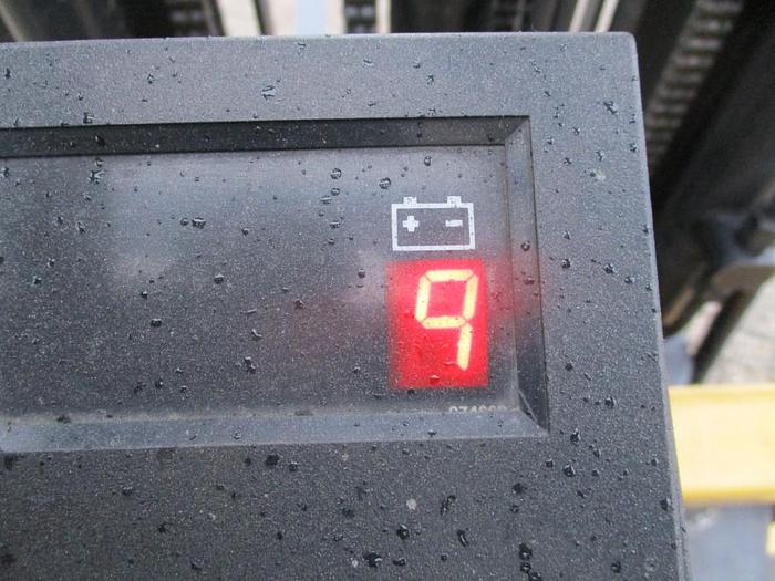 Refurbished 2000 Caterpillar F30